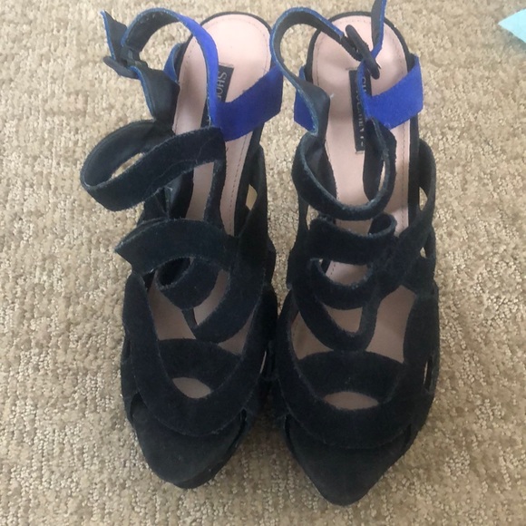 Blue and black heels - Picture 2 of 3